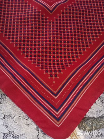 Красивый винтажный платок Италия