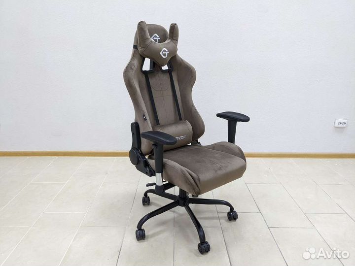 Компьютерное кресло игровое