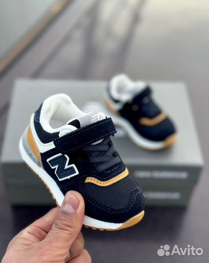 Кроссовки детские new balance весна