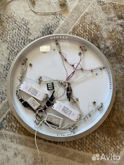 Потолочный светильник