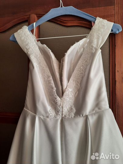 Свадебное платье 42 размер