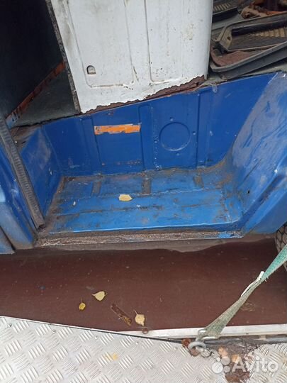 Мерседес MB207D