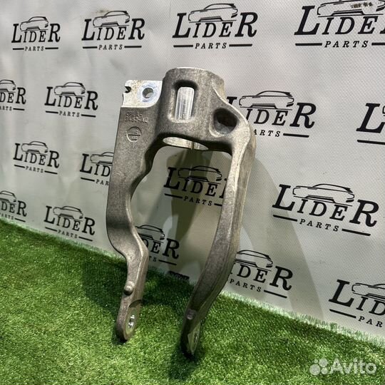 Вилка переднего амортизатора Land Rover Defender 2