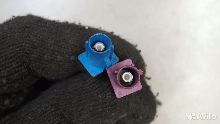 Антенна Hummer H2, 2004