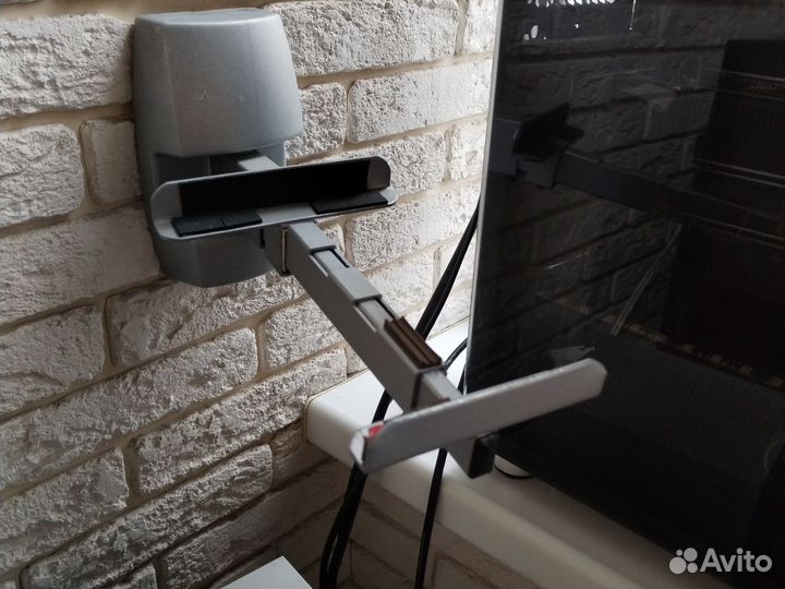 Кронштейн для акустики