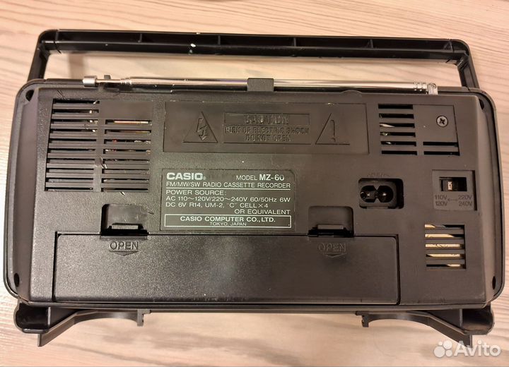 Б/у радиоприемник Casio MZ-60 FM/MW/SW