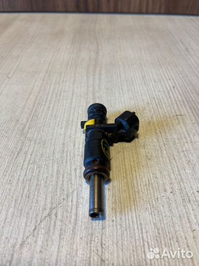 Форсунка Peugeot 408 EP6C 1 2012