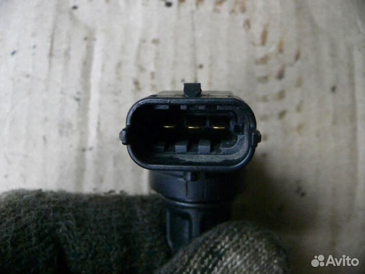Датчик положения распредвала ford Focus III 2011