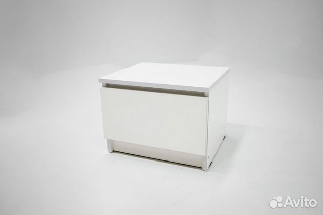 Тумба прикроватная белая