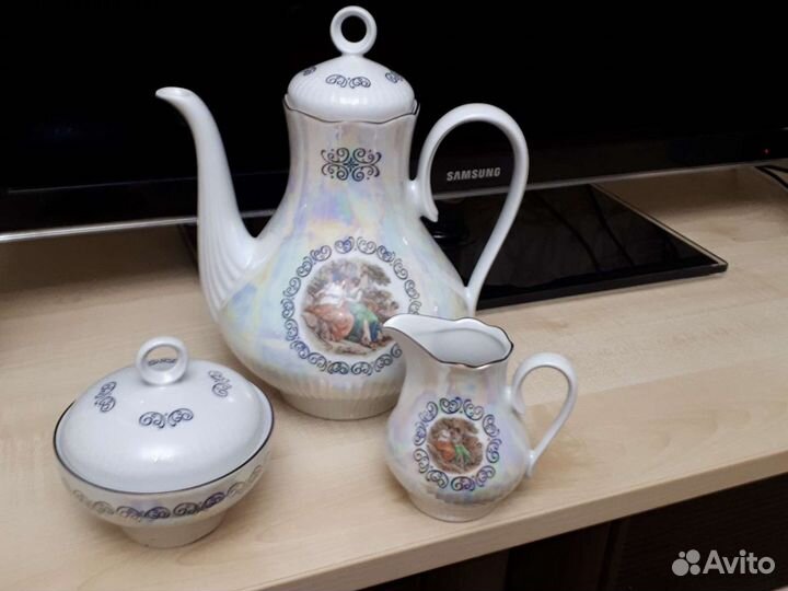 Мадонна Германия кофейник