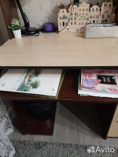 Компьютерный стол