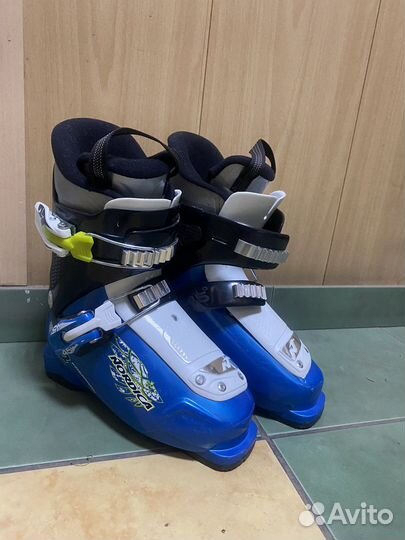 Горнолыжные ботинки детские