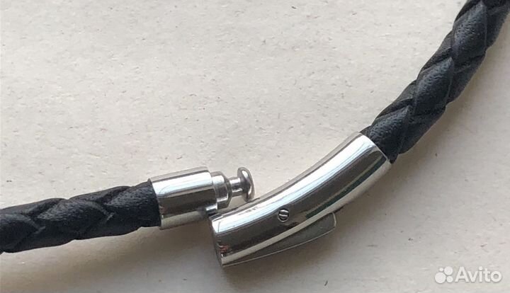 Крест на гайтане