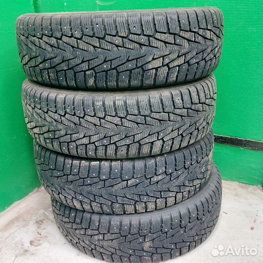 Nokian Tyres Hakkapeliitta 7 SUV 225/75 R16