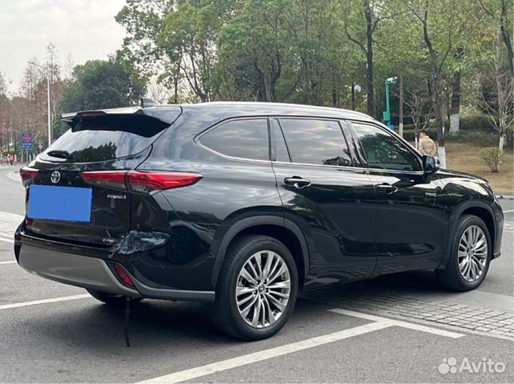Toyota Highlander 2.5 AT, 2022, 46 308 км