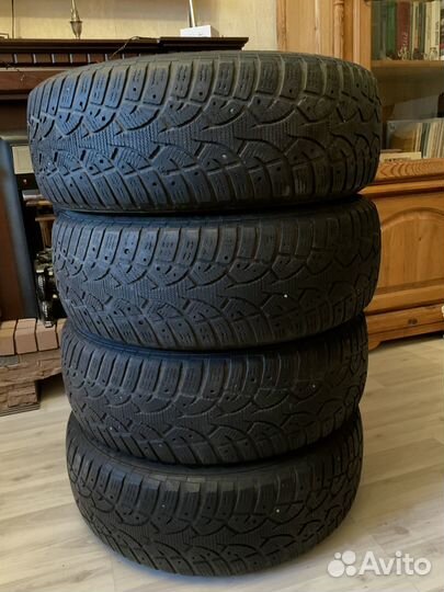 Continental ContiIceContact 215/70 R16