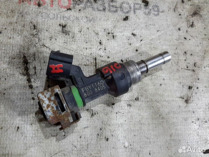 Форсунка топливная Nissan Qashqai J10