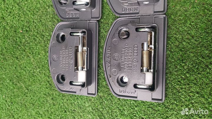 Петли крепления груза в багажнике Комплектом Audi