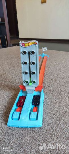 Hot wheels трек