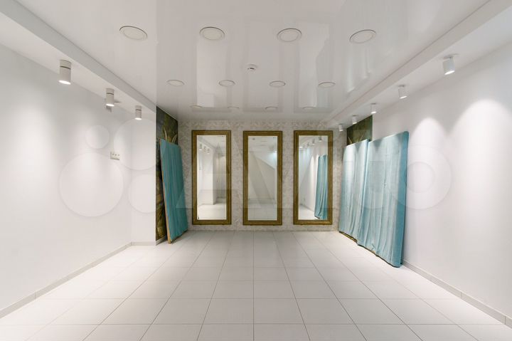 Коммерция у морпорта, 34 м²