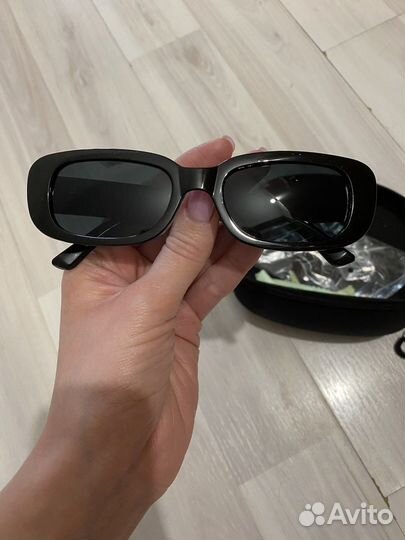 Солнцезащитные очки