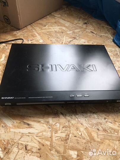 DVD плеер с караоке shivaki DVD-823