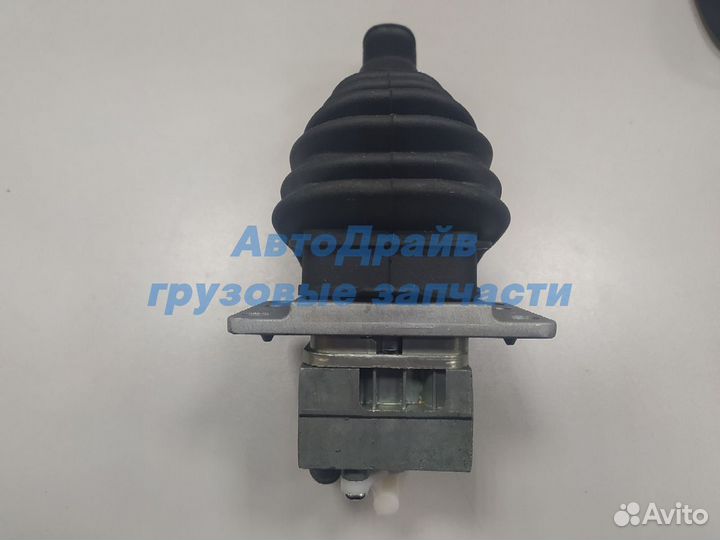 Кран ручного тормоза Скания 4 серии