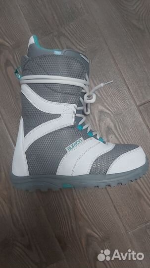 Сноубордические ботинки размер 38, шлемы, очки