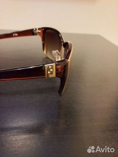 Солнцезащитные очки женские