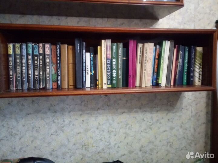 Книги, более 40 штук, 10р за книгу