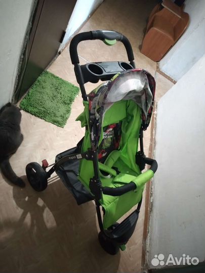 Прогулочная коляска