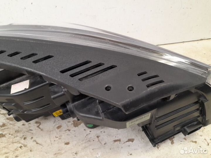 Фара левая Kia Sorento 3 2017-2019