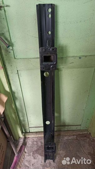 Усилитель заднего бампера vw transporter t5