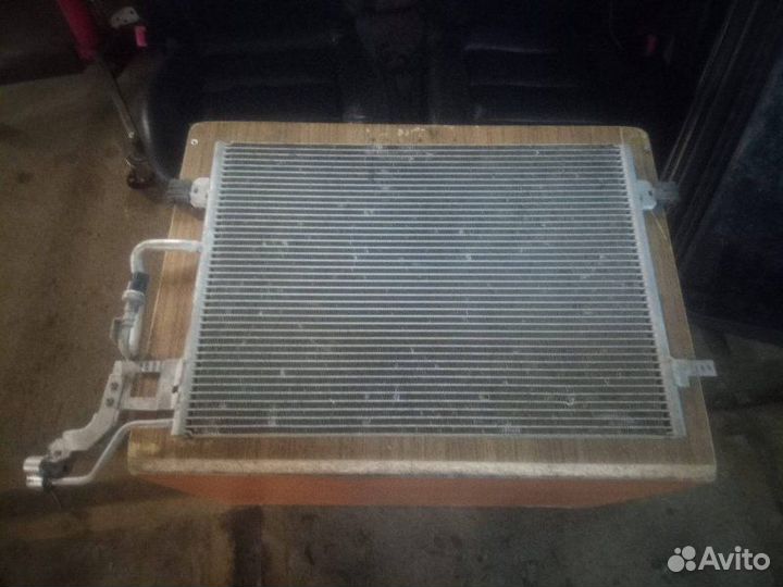 Радиатор кондиционера Volkswagen Passat B5 AWM