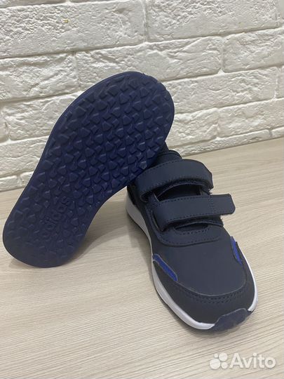 Кроссовки adidas