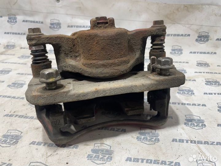 Суппорт передний левый Honda Civic