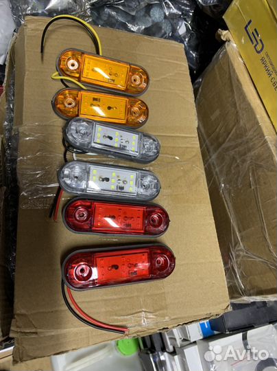 Диодные габаритные маркерные фонар 12-24В 9 LED