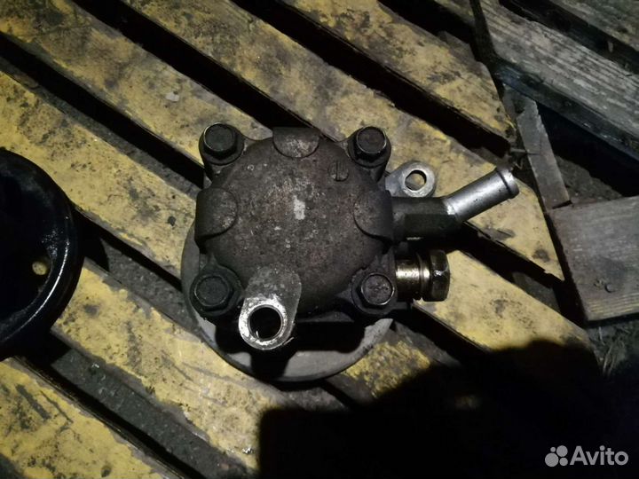 Насос Гур Nissan Qg18