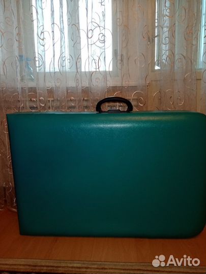 Косметический стол новый