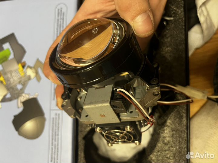 Продаю линзы фары с лампами бу на Ауди Q5