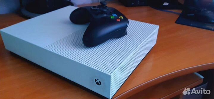 Xbox One S