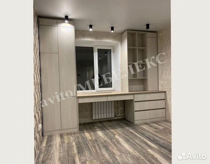 Рабочая зона у окна