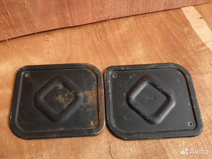 Крышка бензобака под сидением priora