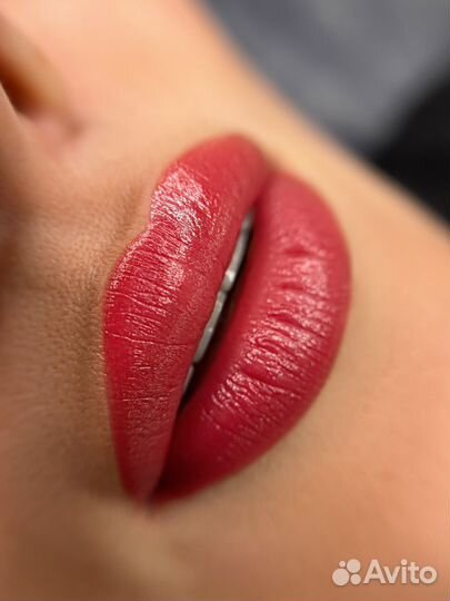 Модель на перманентный макияж