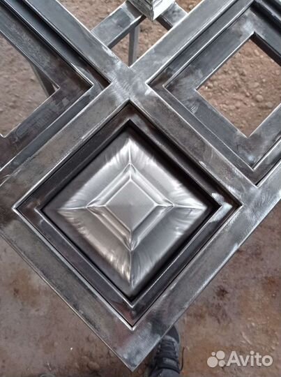 Сварщик, слесарь, помощник сварщика