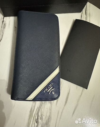 Кошелёк Prada