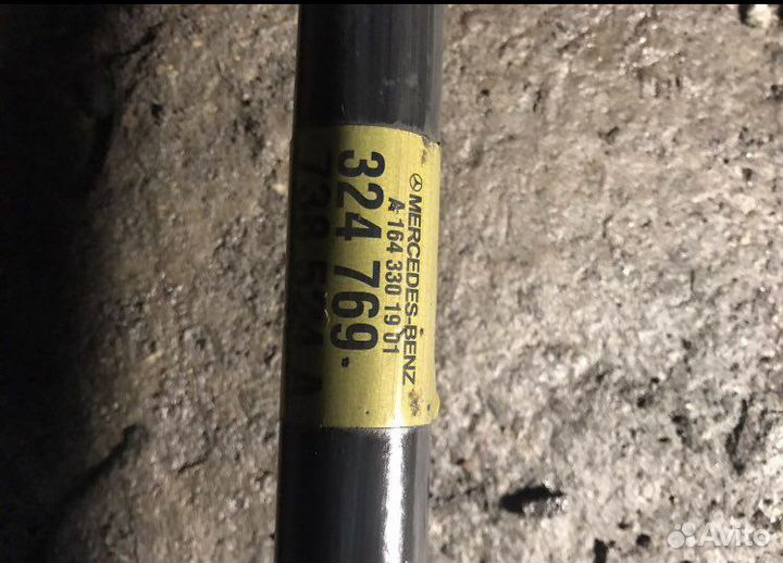 Привод правый передний Мерседес мл 164 6.3 амг