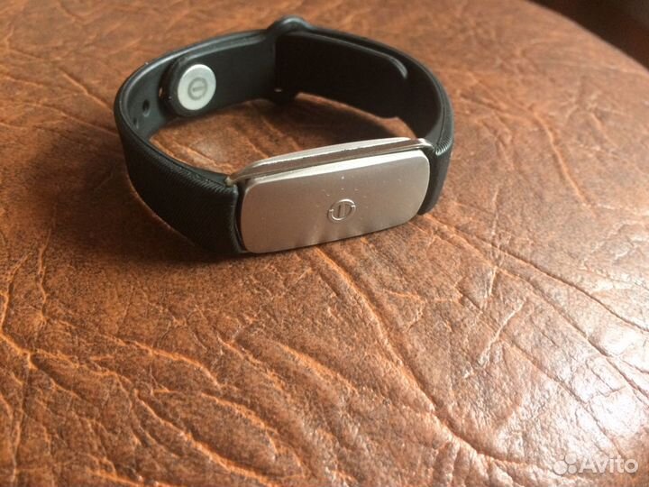 Фитнес-браслет onetrak active s/05