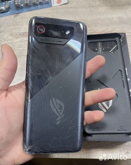 ASUS ROG Phone 7, 8/256 ГБ