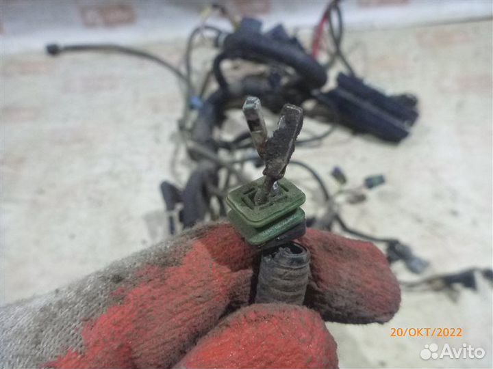 Проводка моторного отсека Renault Logan LS0G